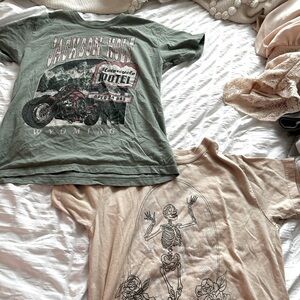 Tween graphic tees /super soft